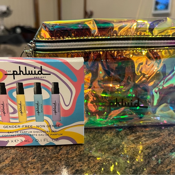 The Phluid Project Clear PVC Fannypack with free gift 4-pc spray set. New! Vegan - Picture 8 of 14